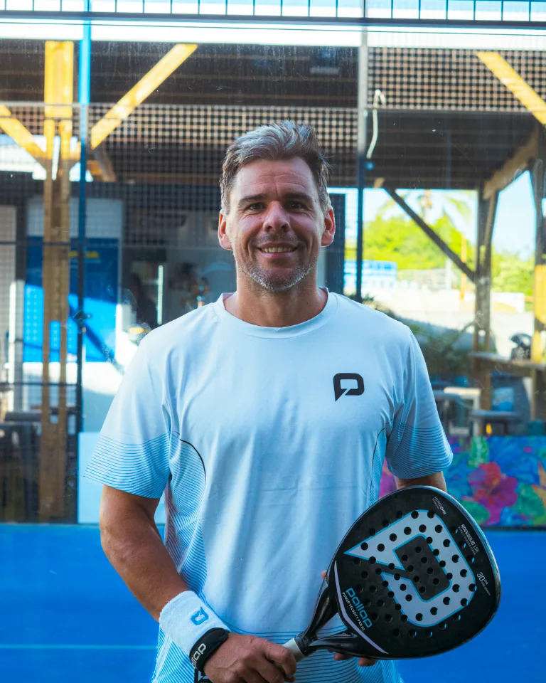 Mathias Laval, coach de padel dipl&ocirc;m&eacute; d'&Eacute;tat